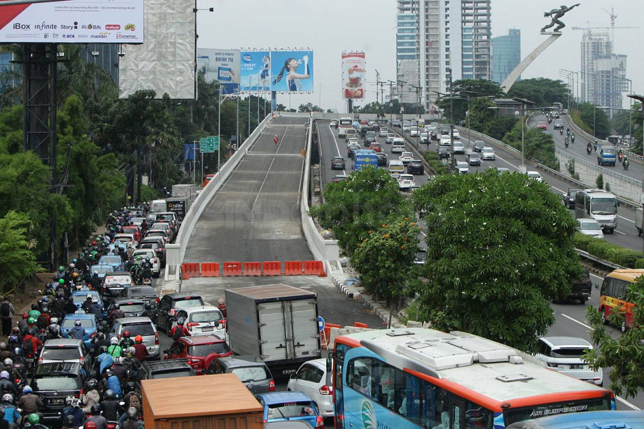 Flyover Pancoran Akan...