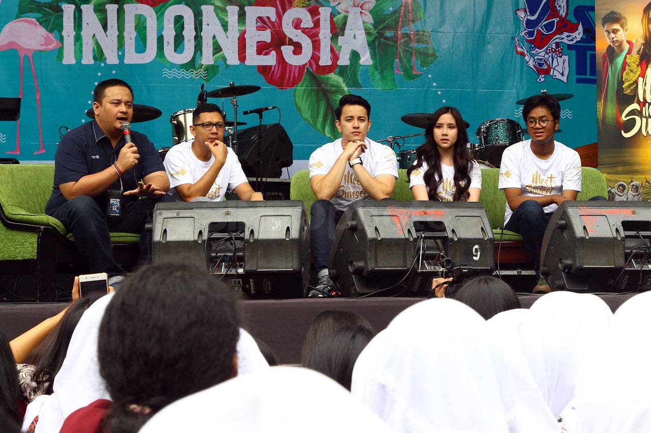 Pemain Film Meet Me...