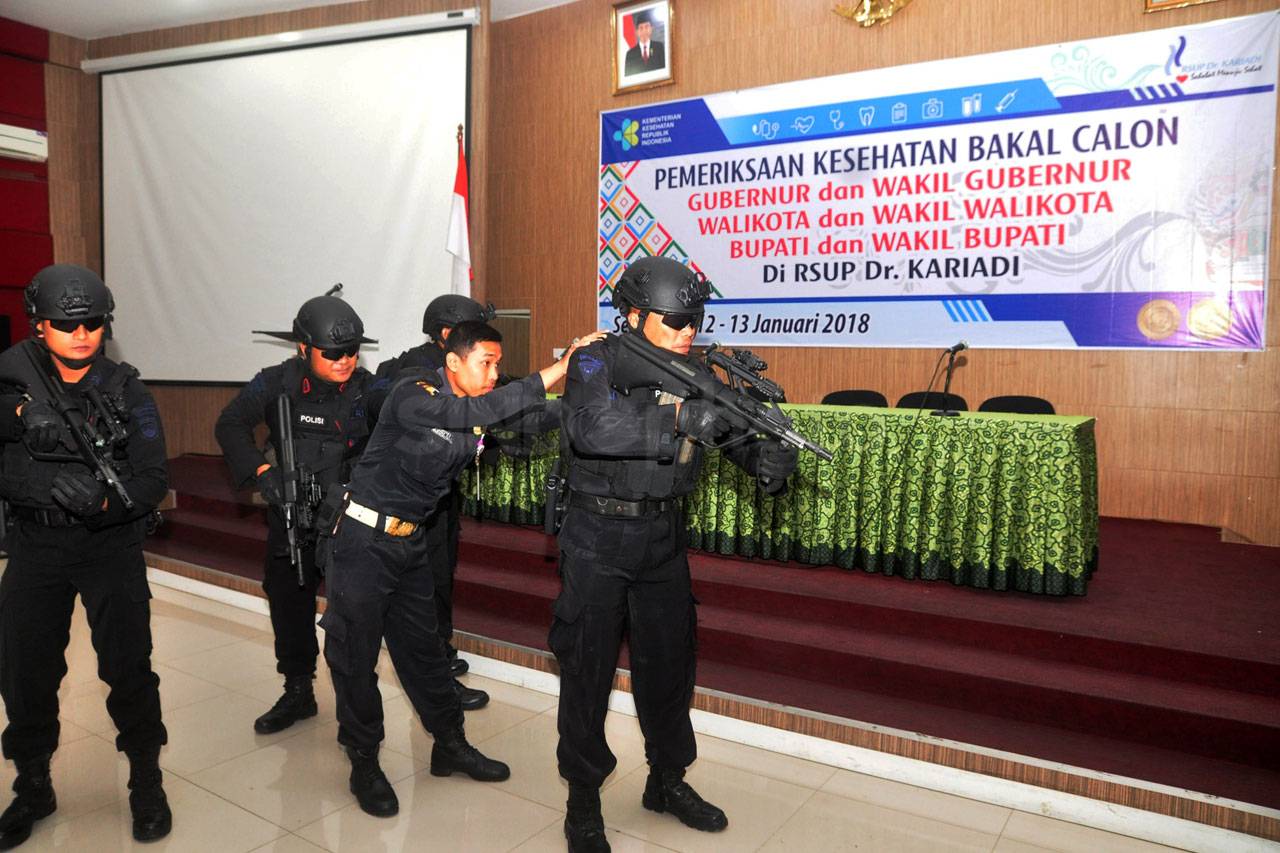 Polisi Gelar Simulasi...