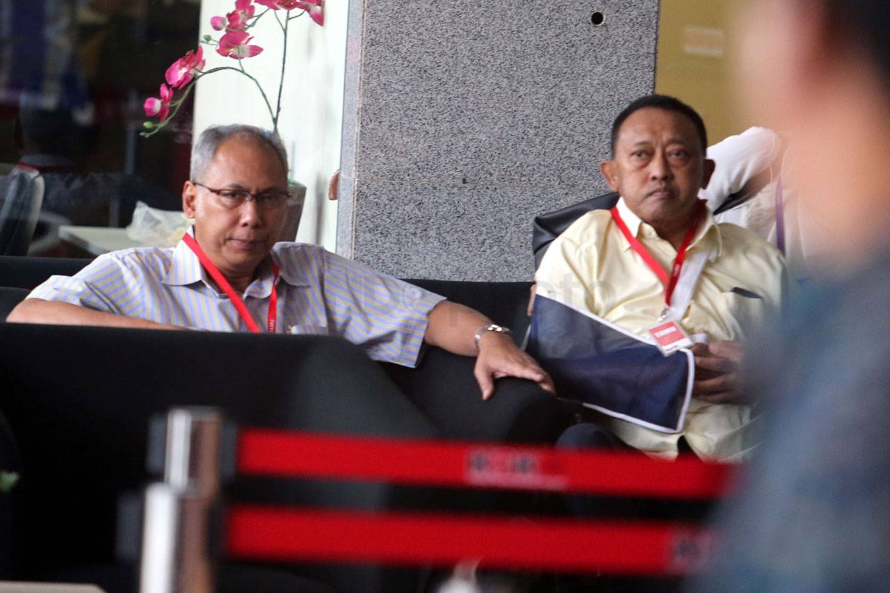 KPK Periksa Dokter Rumah...