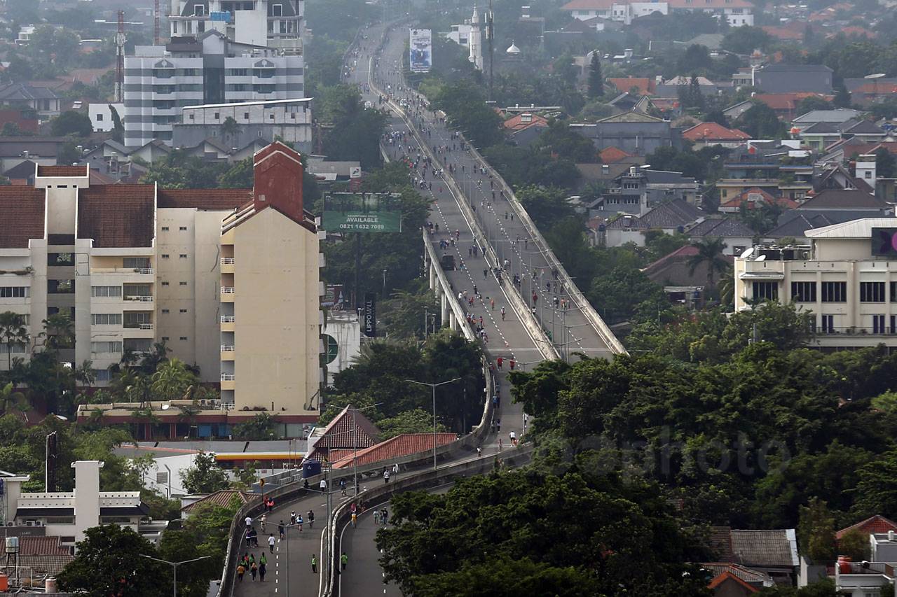 Warga Antusias Berolahraga...
