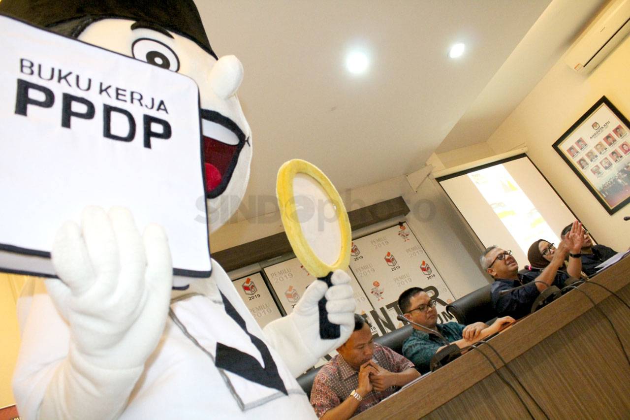 Jelang Pilkada Serentak,...