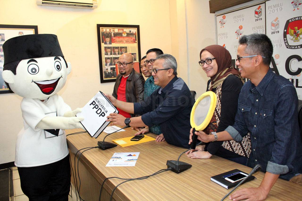 Jelang Pilkada Serentak,...