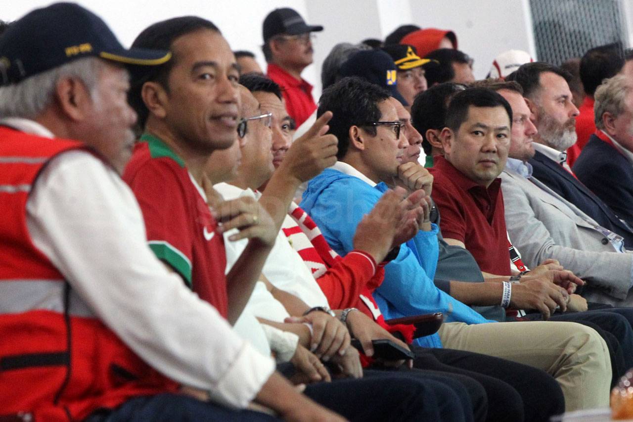 Bersama Jokowi, HT Saksikan...