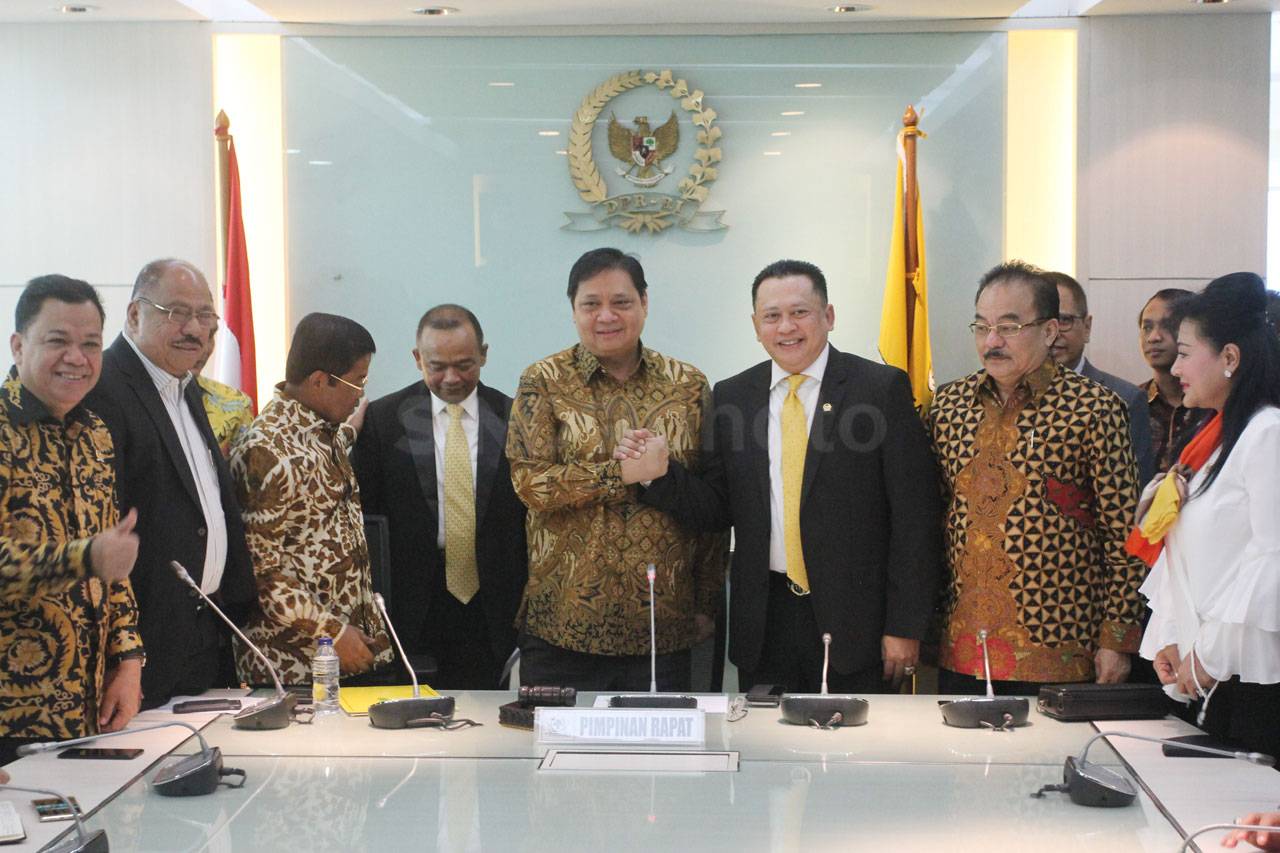 Airlangga Hartarto Resmi...