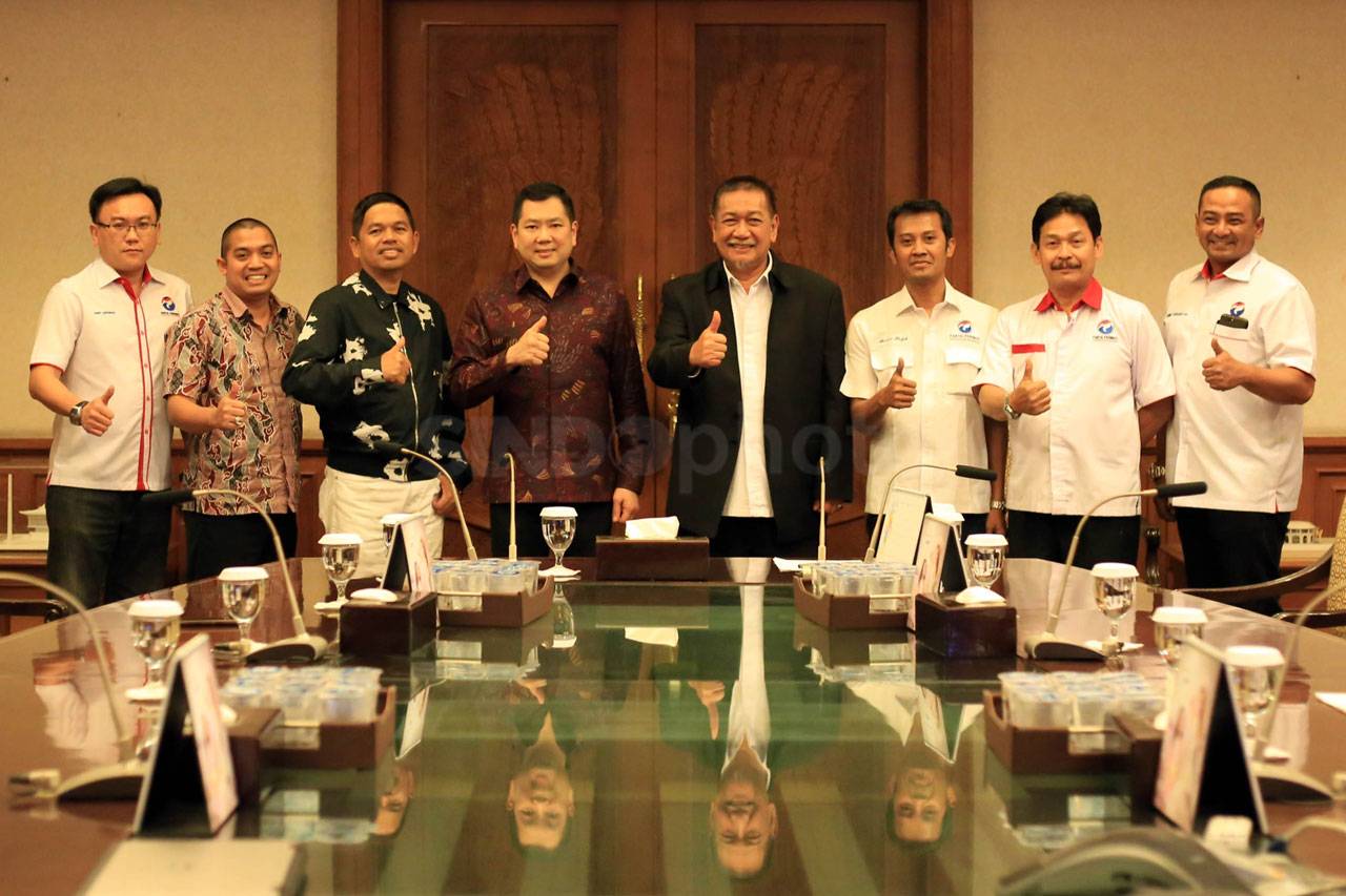Partai Perindo Beri...