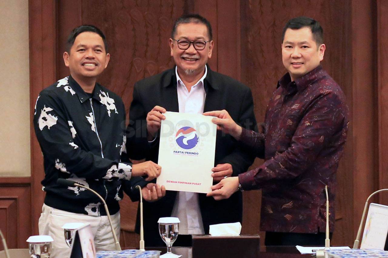 Partai Perindo Beri...