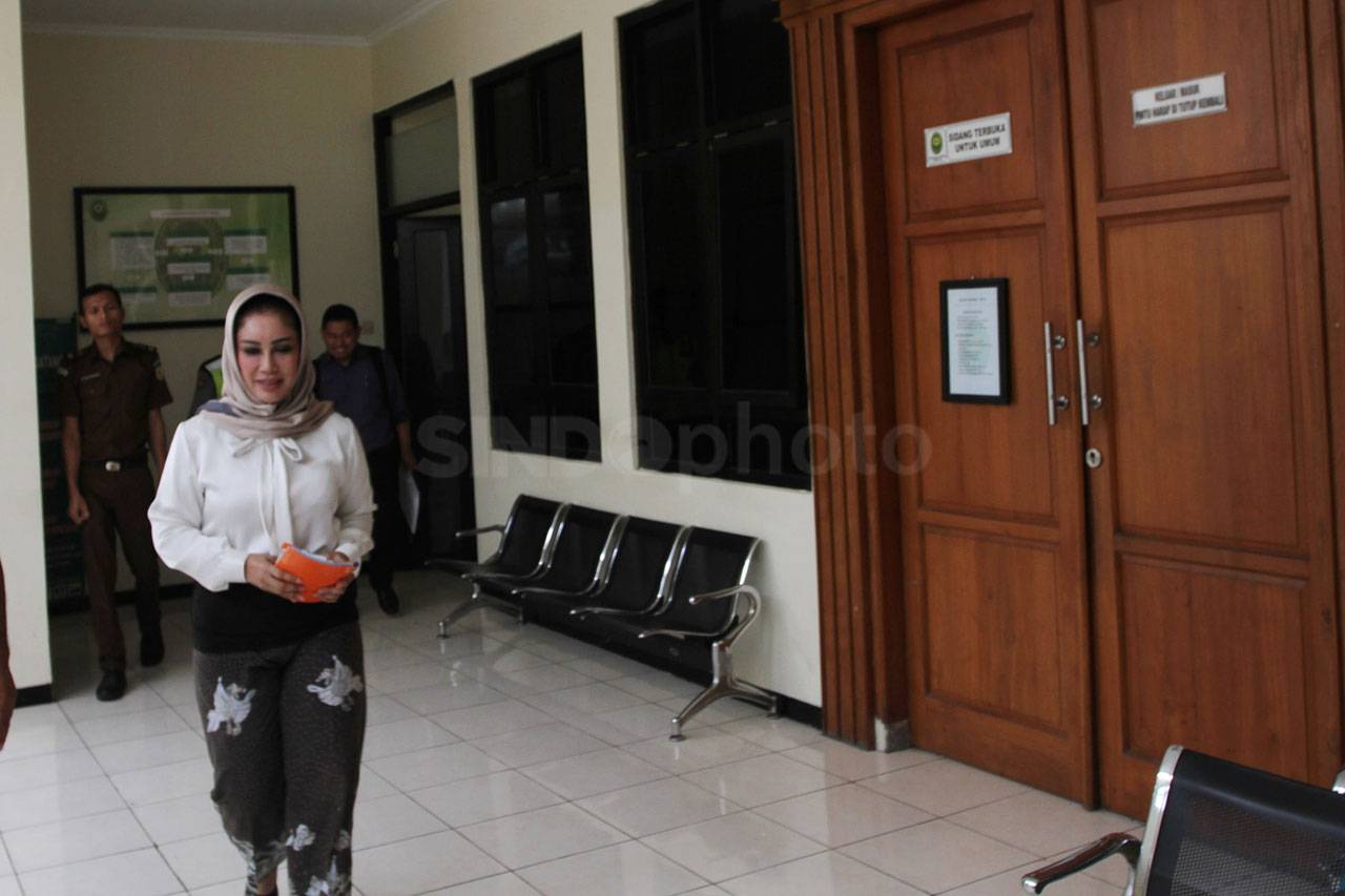 Wali Kota Tegal Nonaktif...