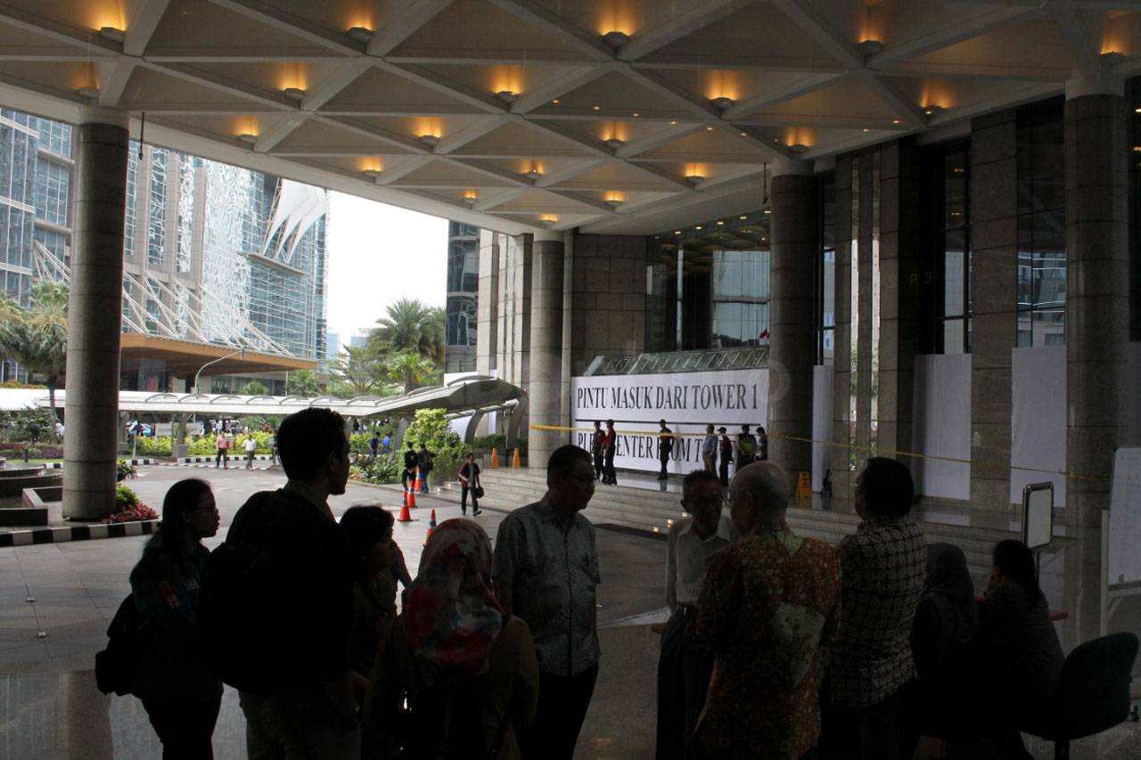 Aktivitas di Gedung...