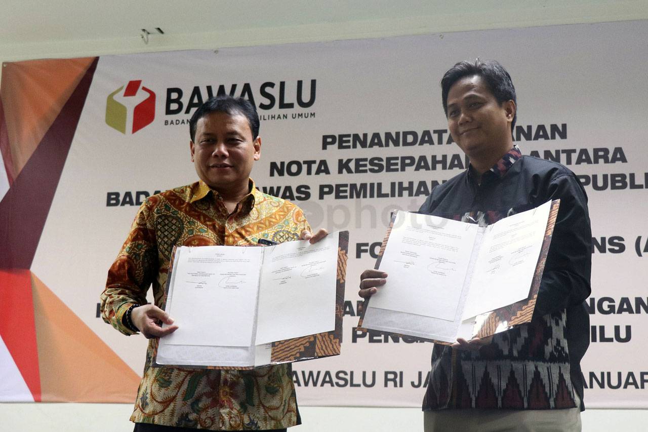 Bawaslu Kerja Sama dengan...