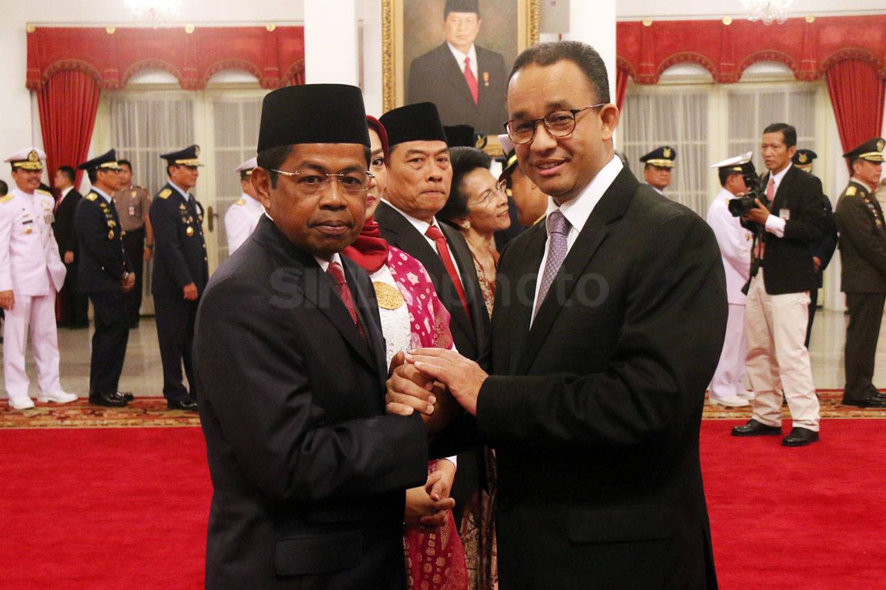 Presiden Jokowi Lantik...