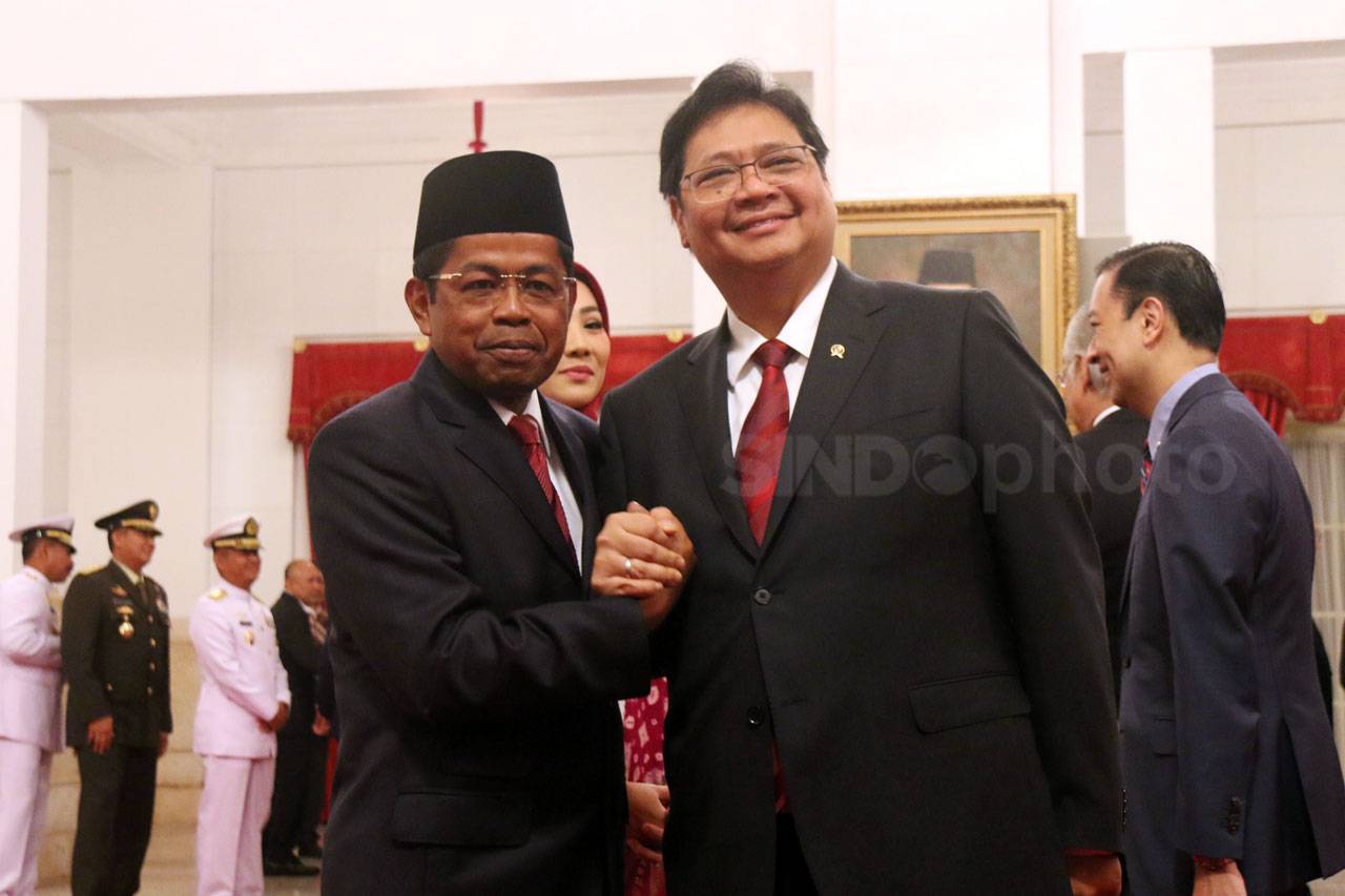 Presiden Jokowi Lantik...
