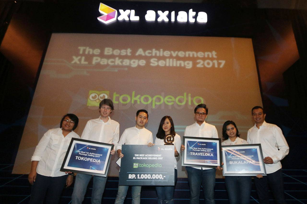 XL Berikan Penghargaan...