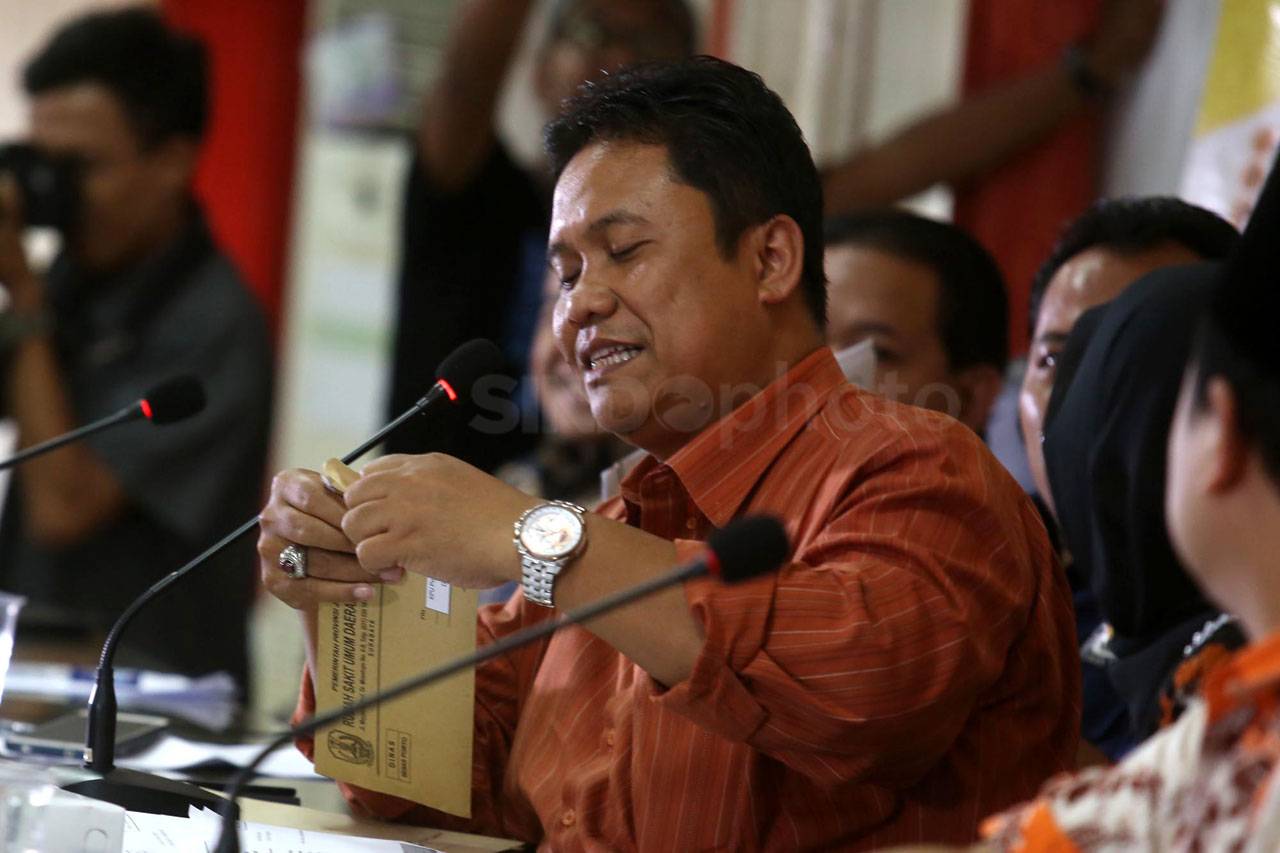Dua Pasangan Cagub-Cawagub...