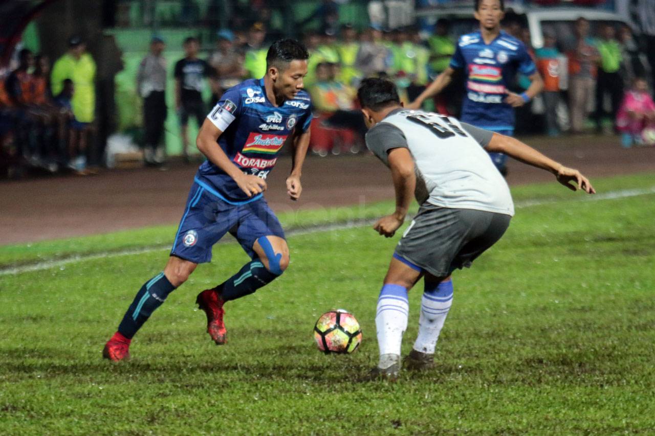 Arema FC dan Persela...