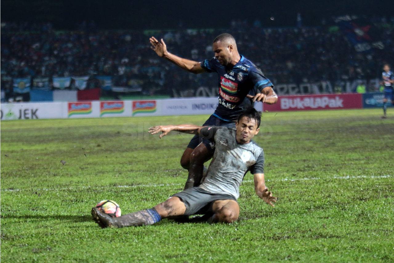 Arema FC dan Persela...