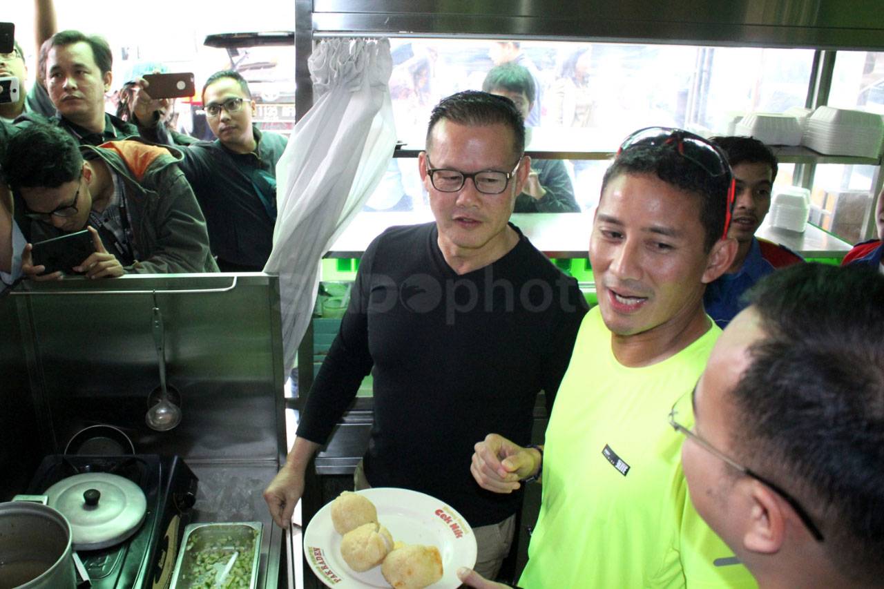 Sandiaga Uno Makan Pempek...