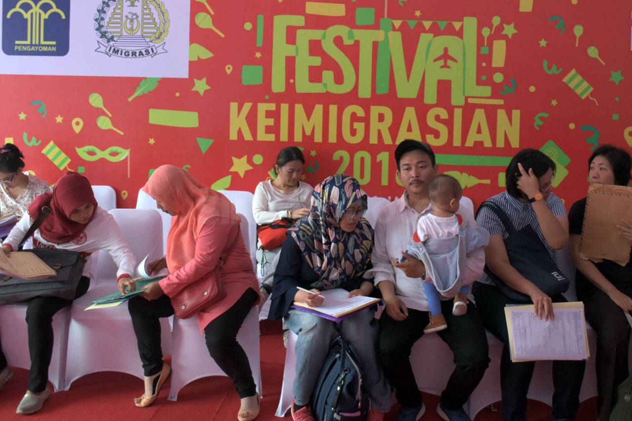 Ditjen Imigrasi Berikan...
