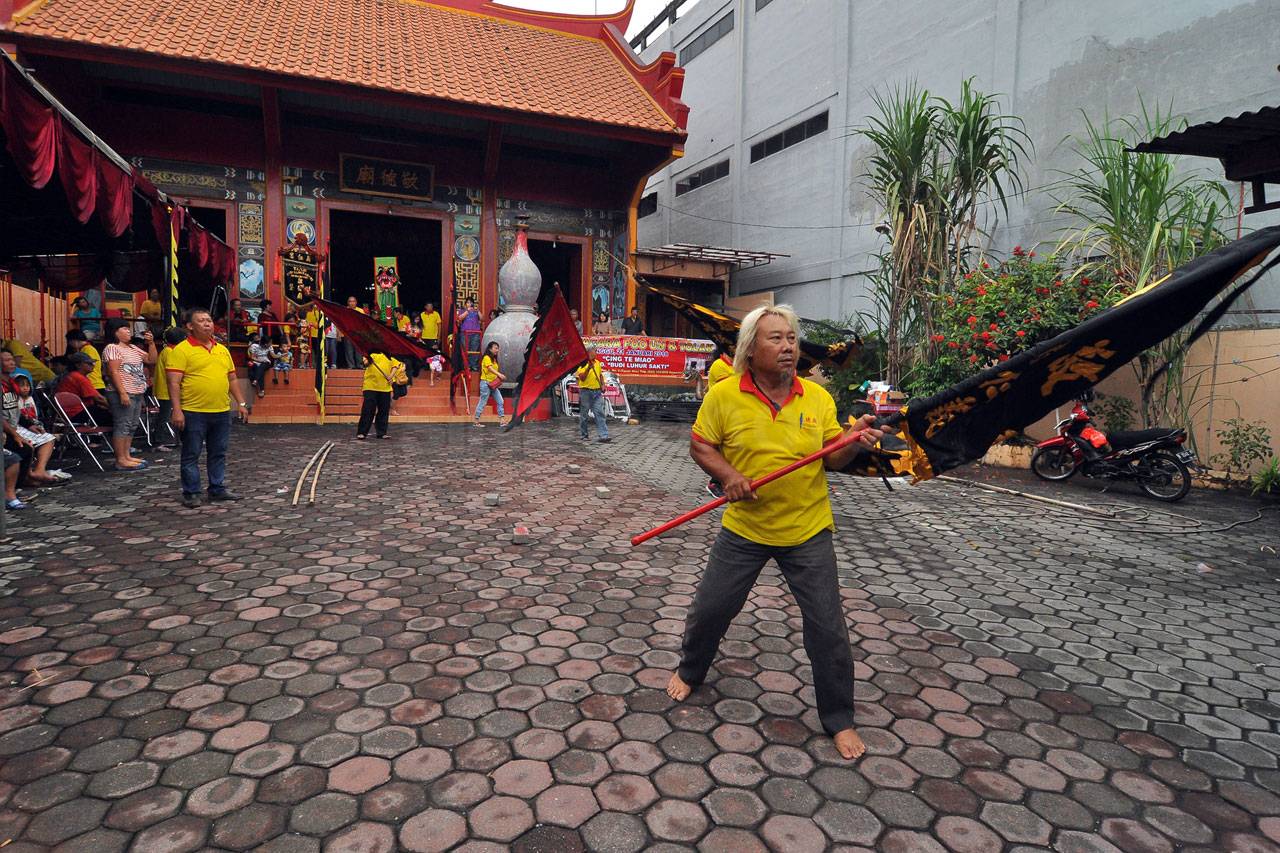 Umat Tri Dharma Gelar...
