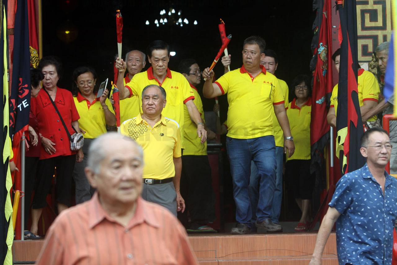 Umat Tri Dharma Gelar...