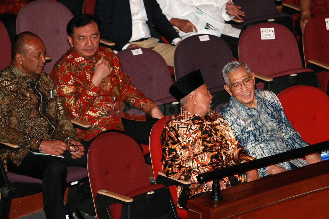 Presiden Jokowi Hadiri...