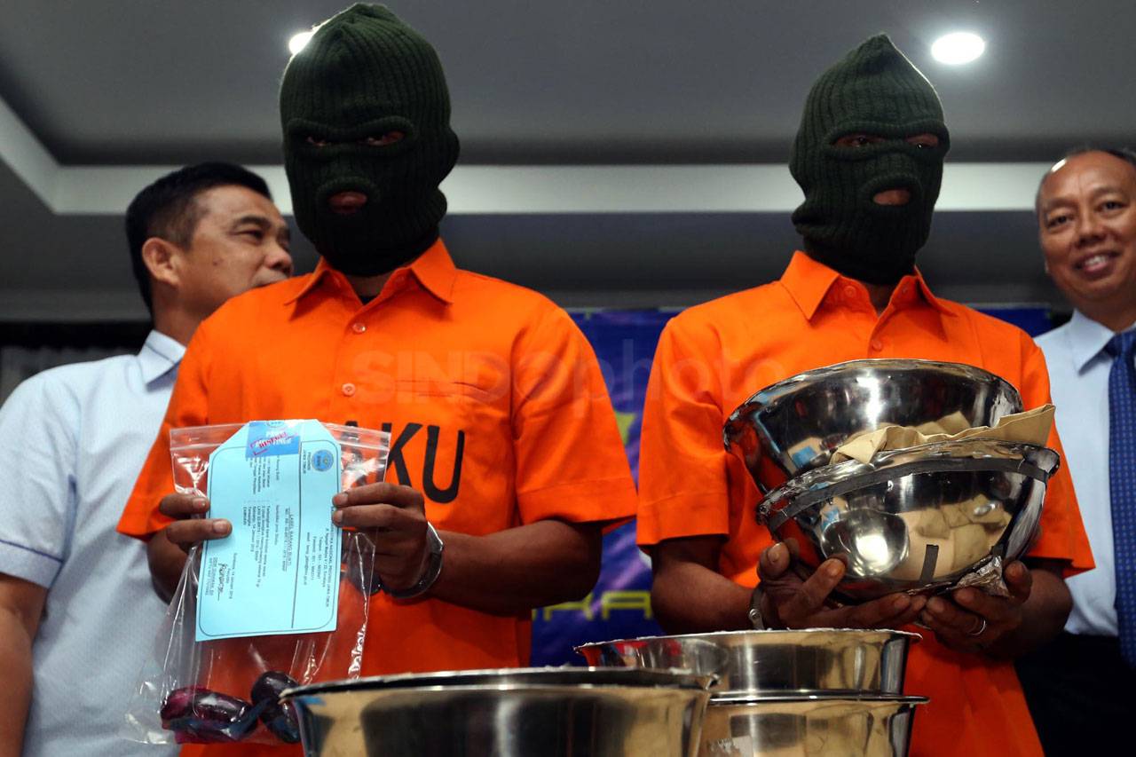 Bea Cukai Juanda Surabaya...