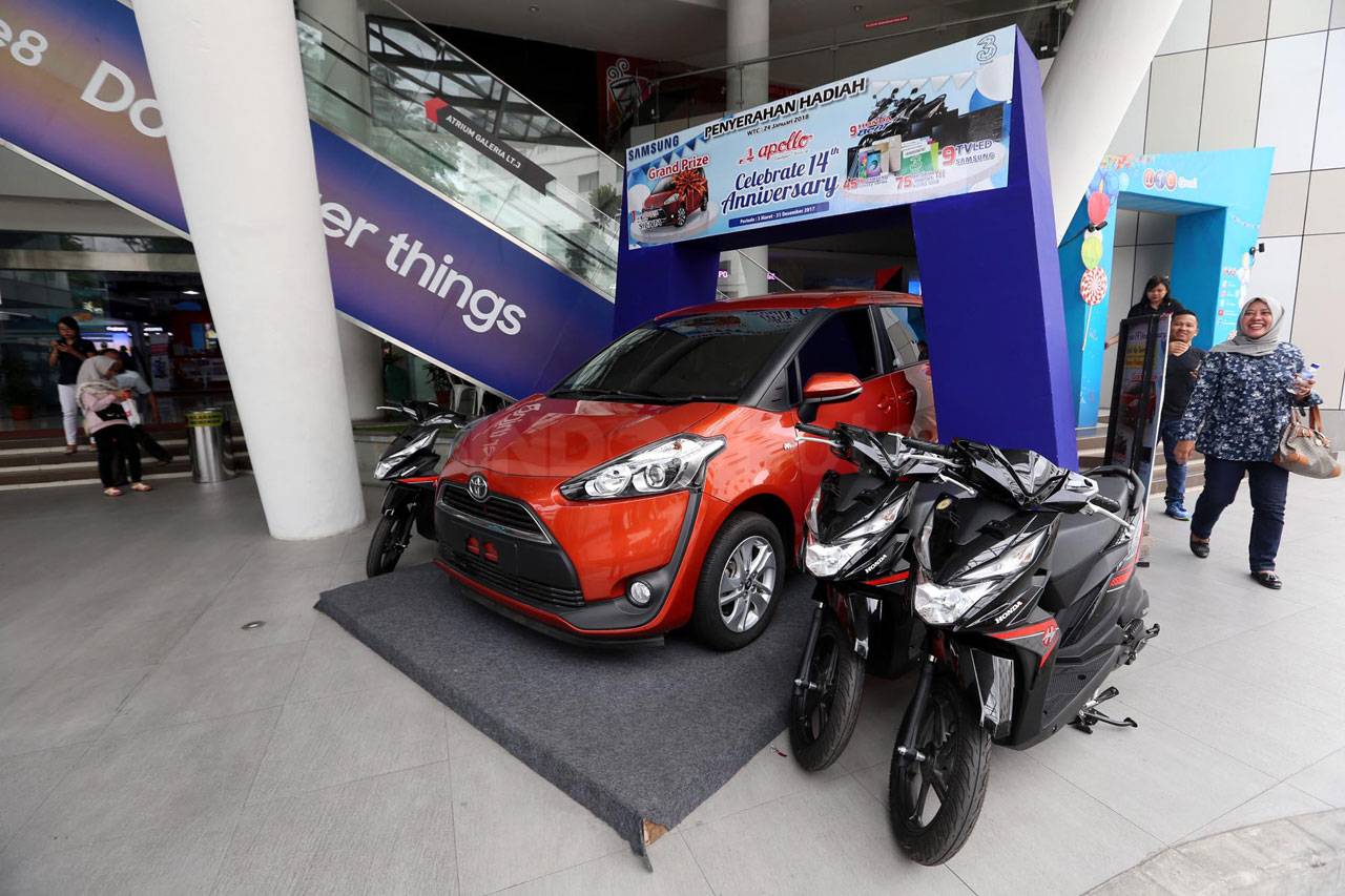 Apollo Store Serahkan...
