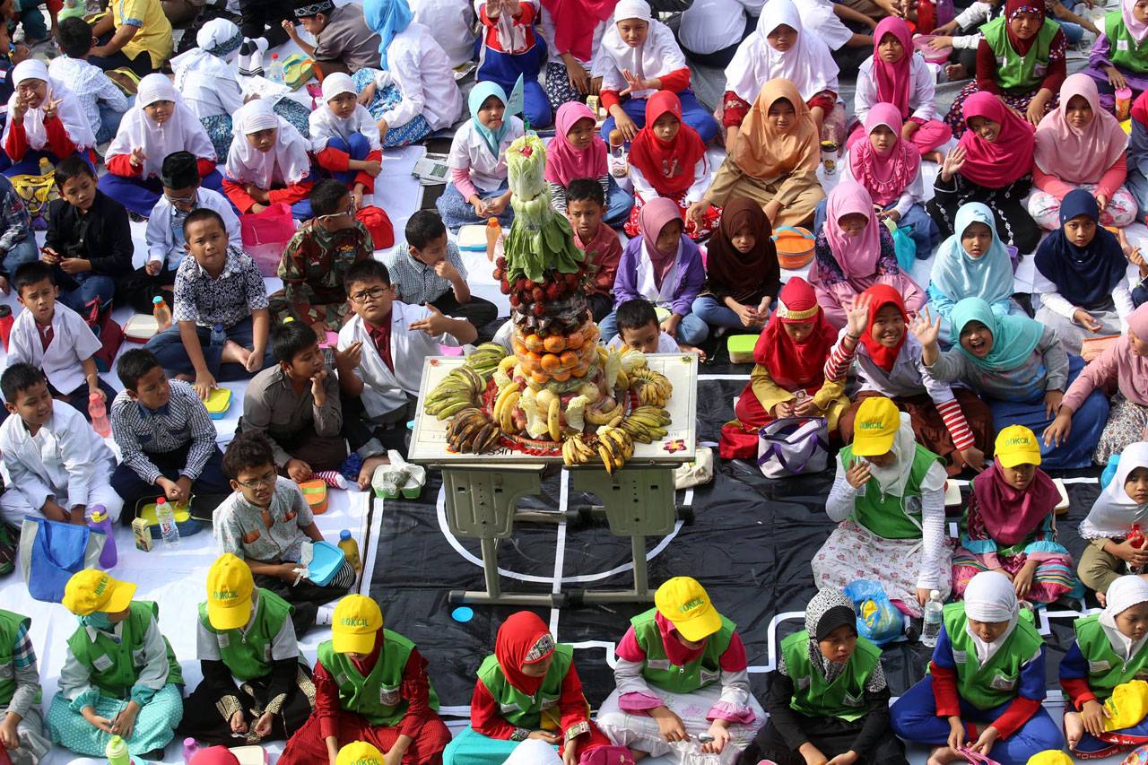 Ratusan Siswa Ikuti...