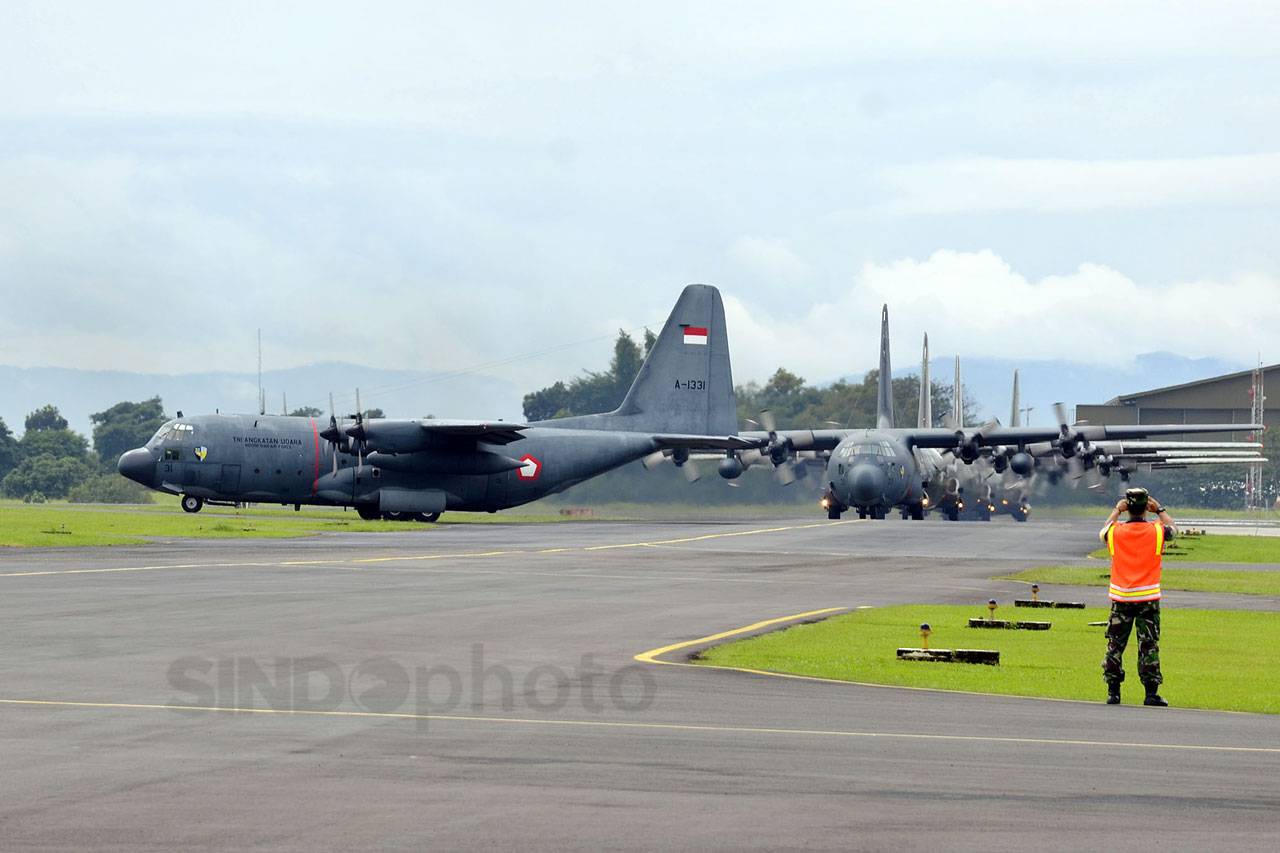 Panglima TNI Lepas Satgas...
