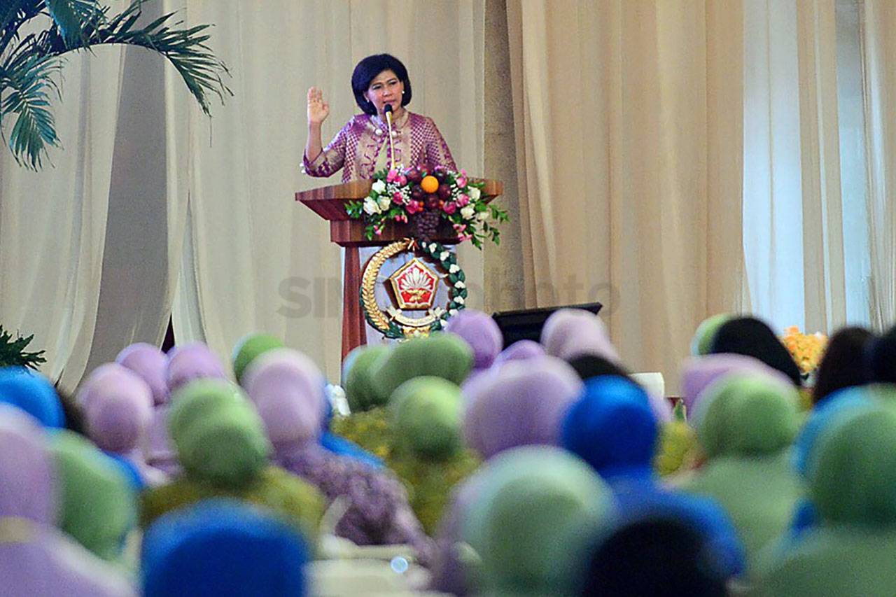 Ibu Menhan Berikan Pembekalan...