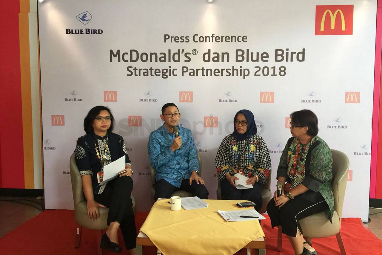 Blue Bird dan McDonalds...