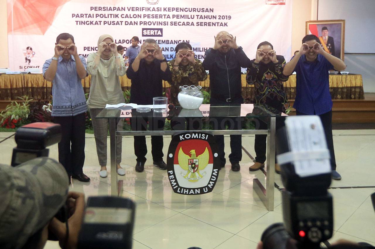 KPU Sampaikan Perkembangan...
