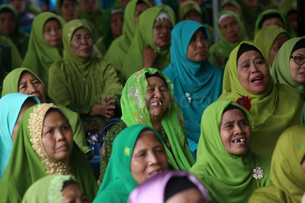 Khofifah Hadiri Pengajian...