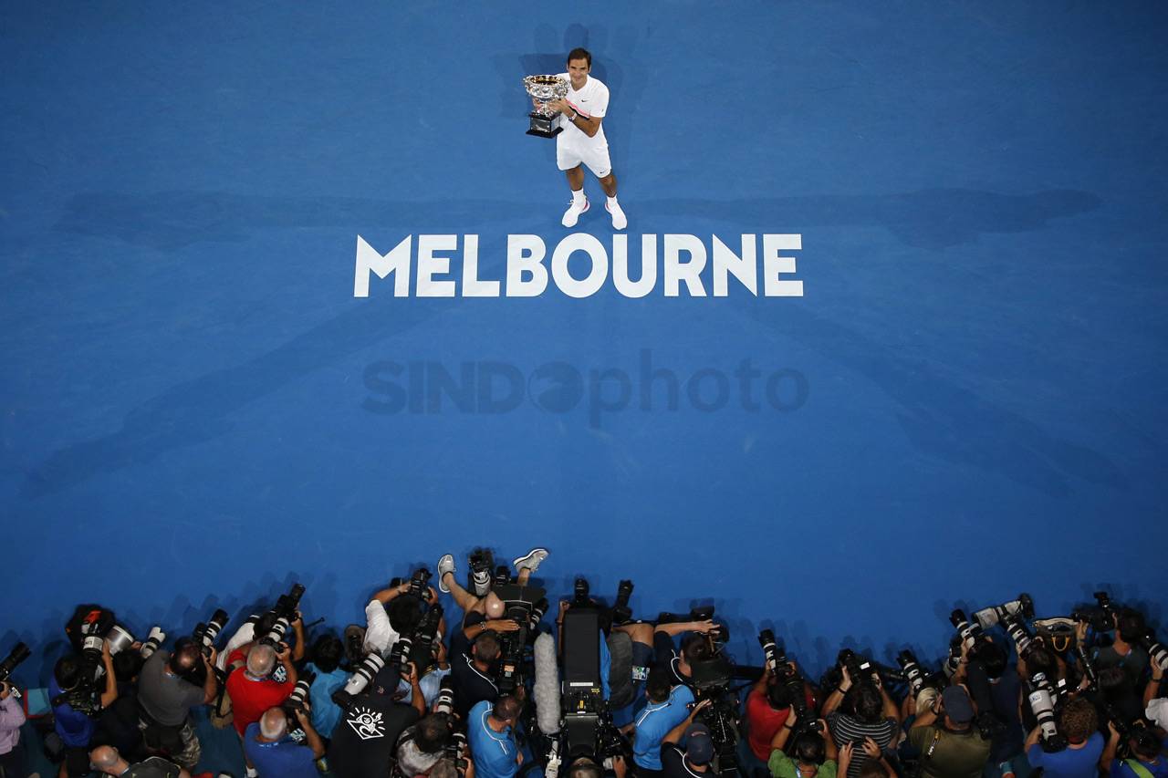 Federer Pertahankan...