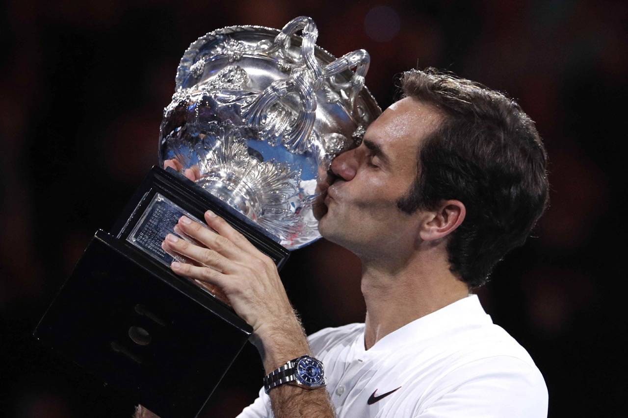 Federer Pertahankan...