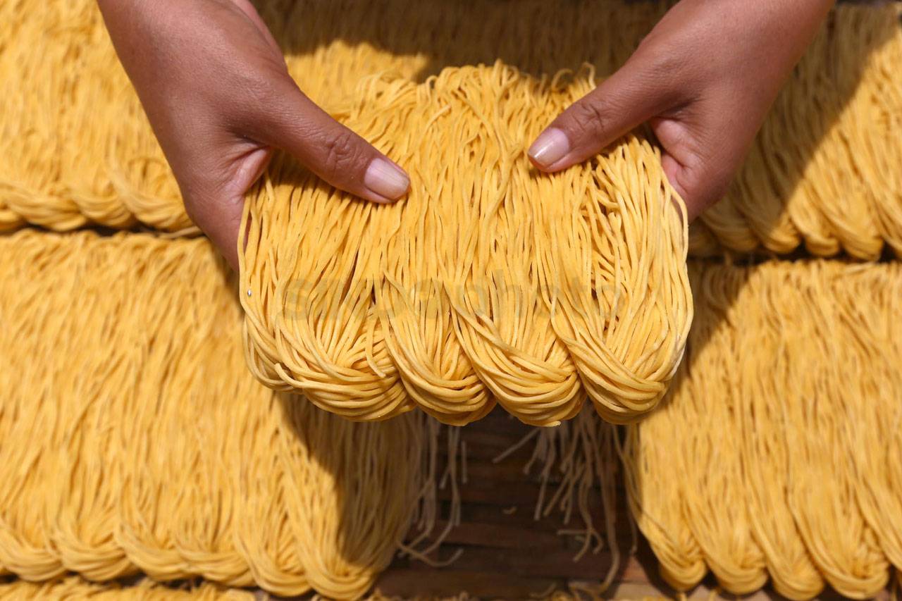 Pabrik Mie Tradisional,...
