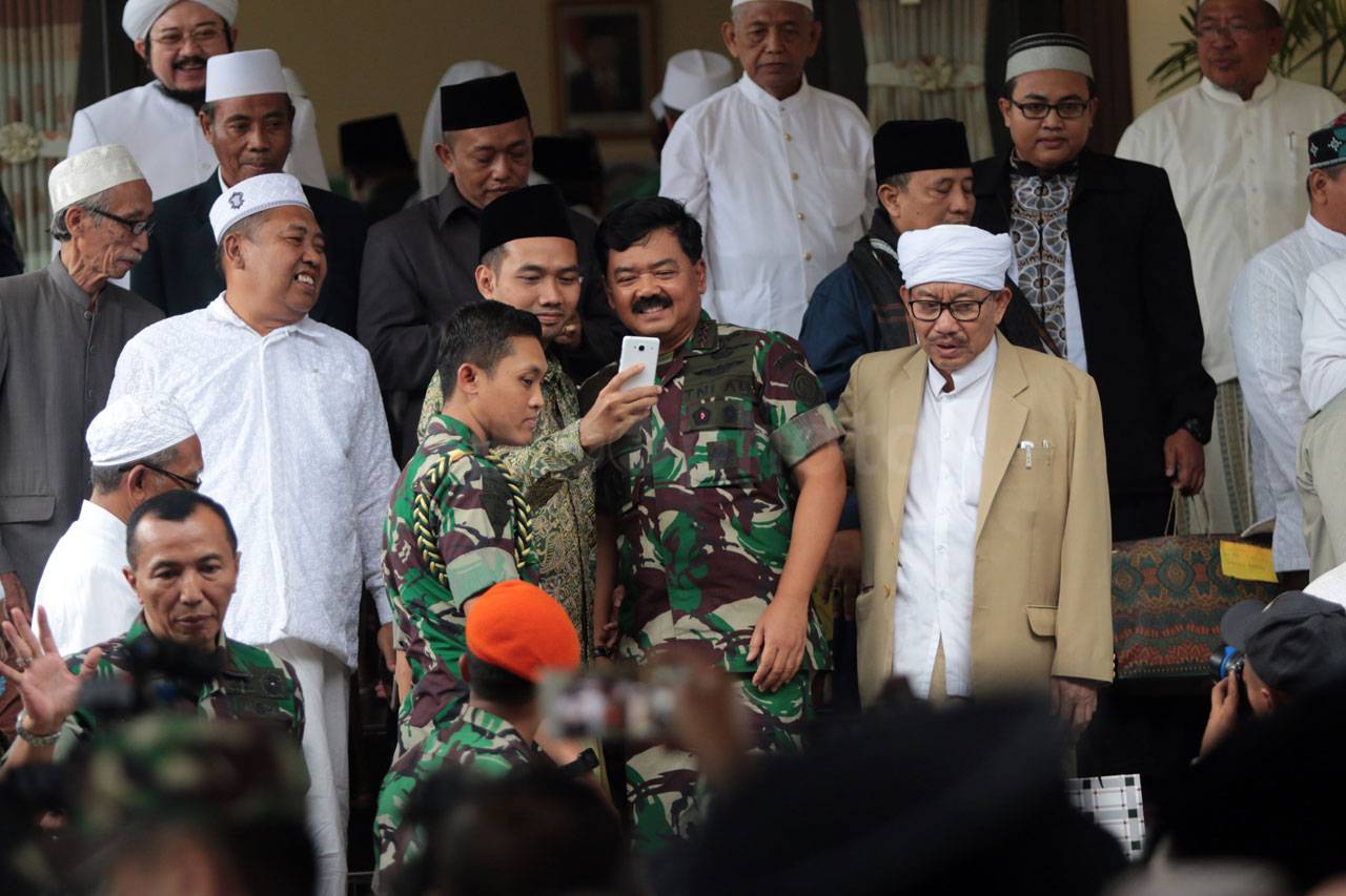 Panglima TNI Temui Ulama...