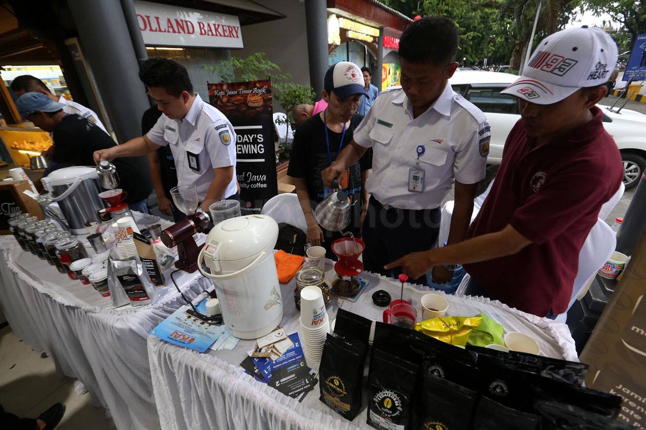 PT KAI Bagikan 50.000...