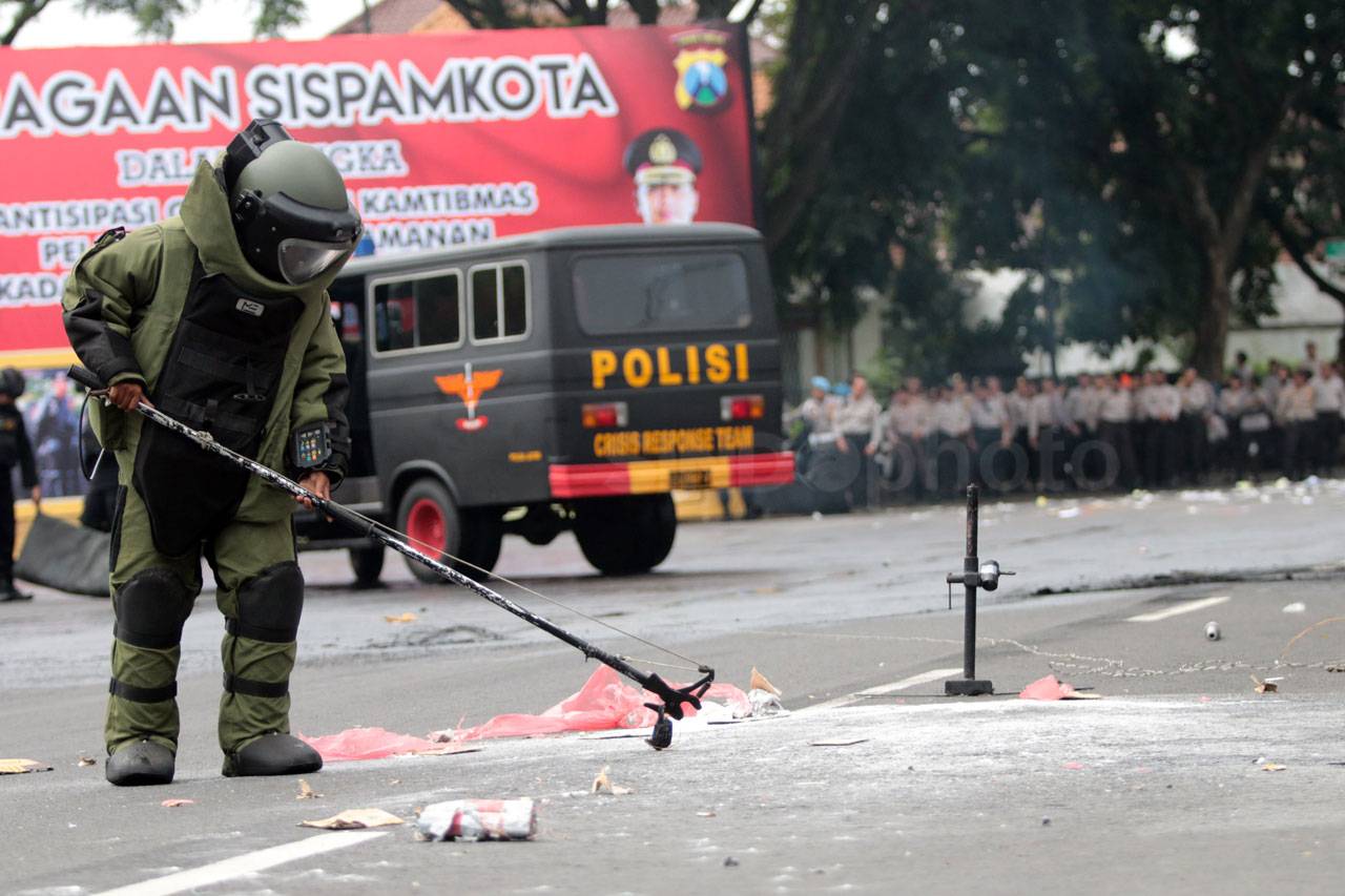 Polisi Gelar Simulasi...