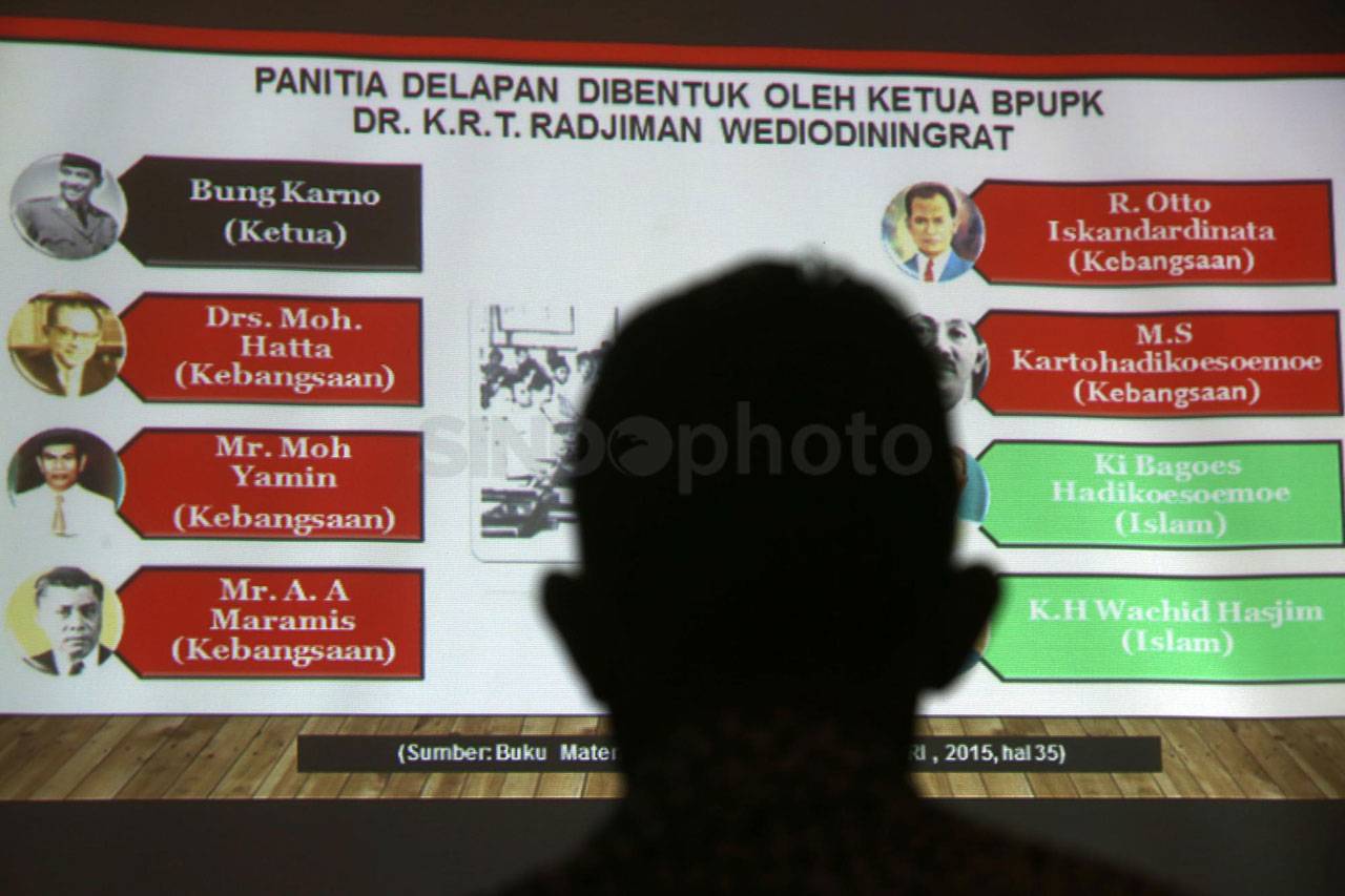 Bedah Buku Bung Karno,...
