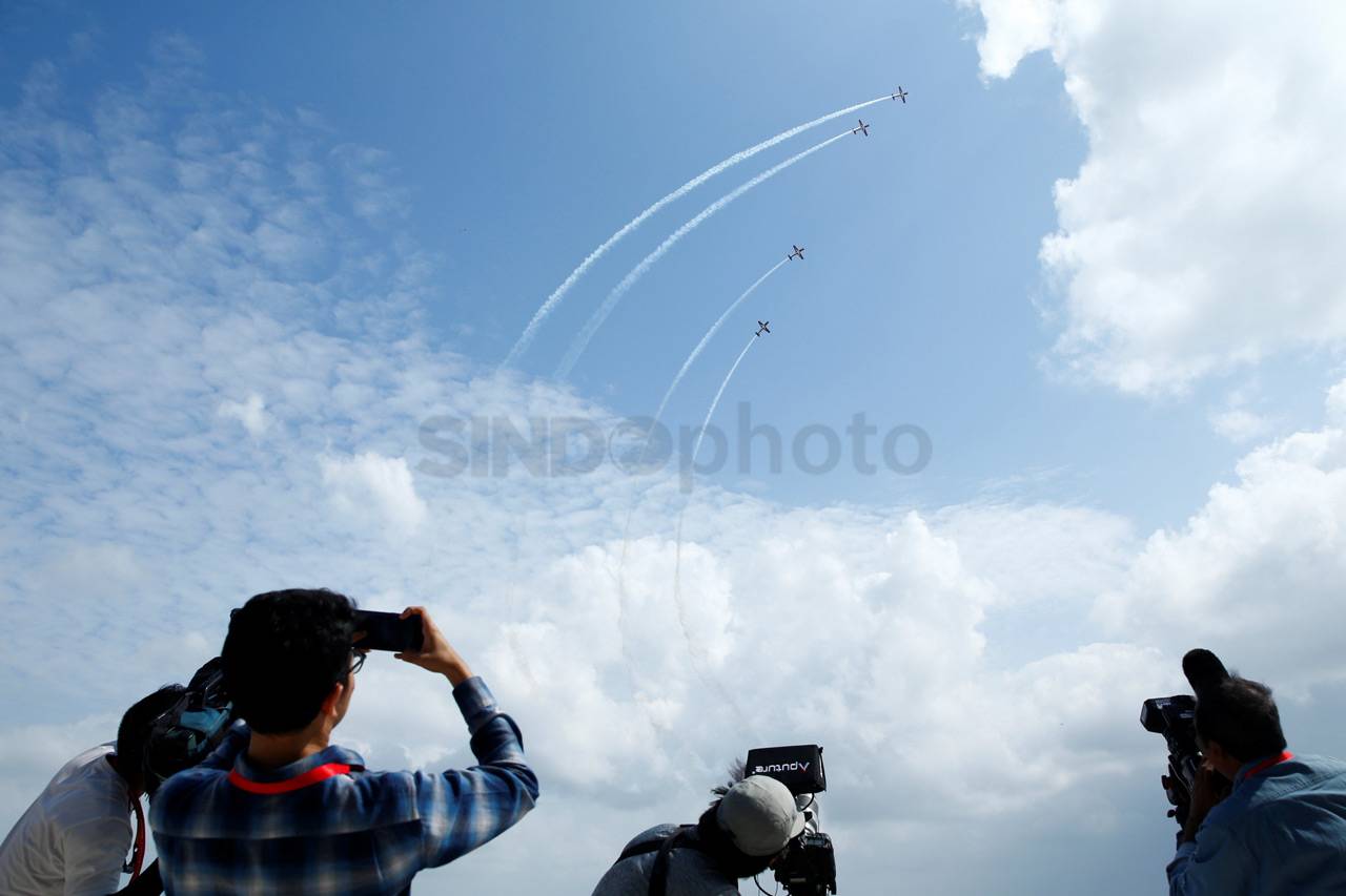 Tim Jupiter TNI AU Tampil...