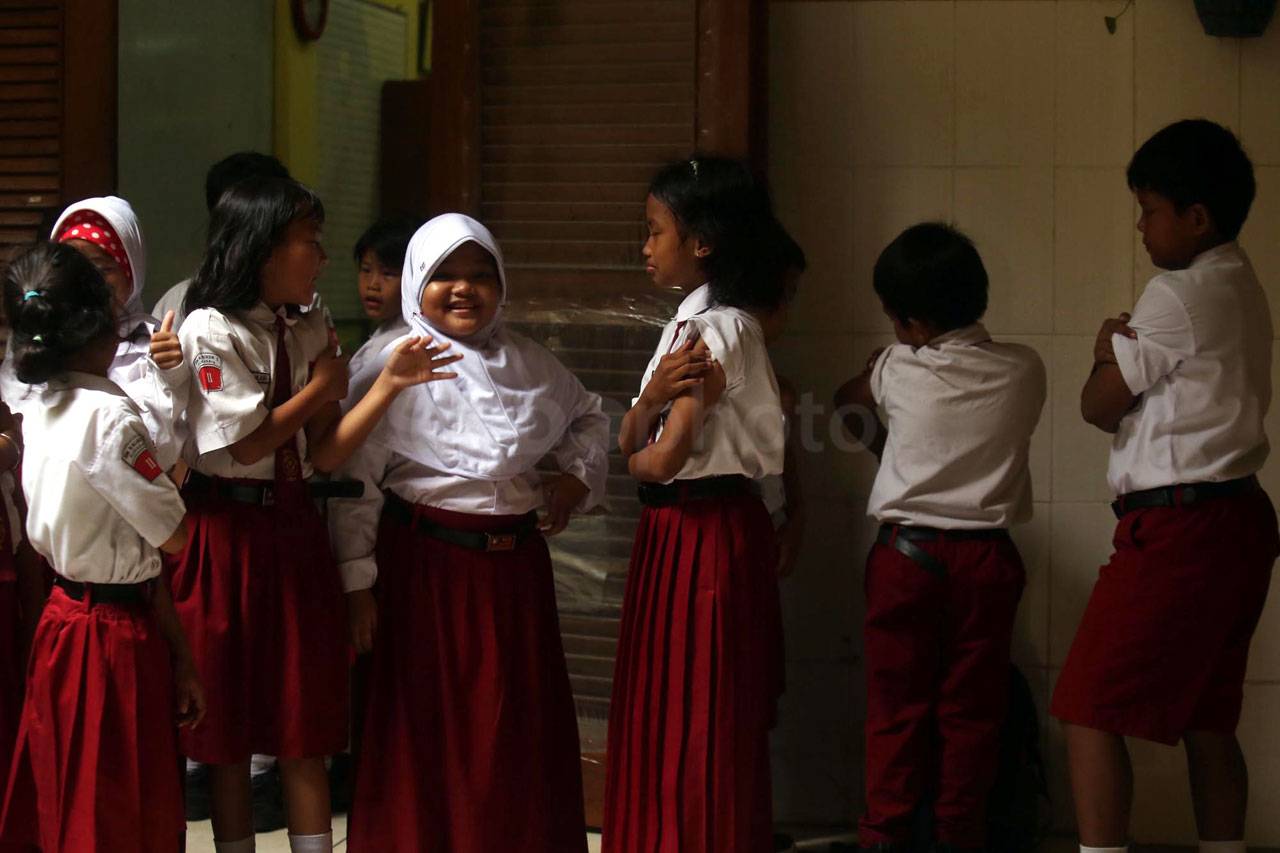 Siswa SDN Kaliasin Surabaya...