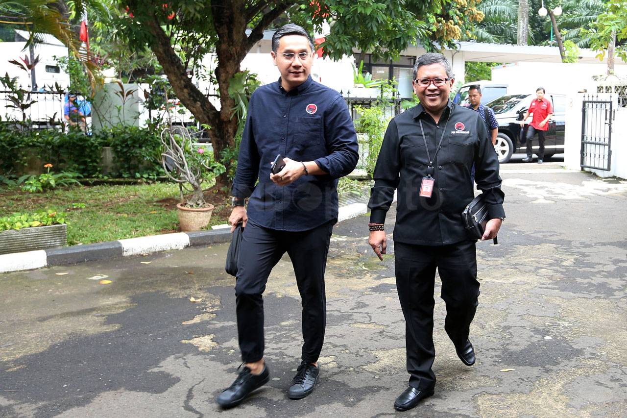 PDI Perjuangan Kunjungi...