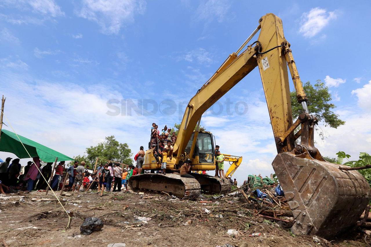Eksekusi Lahan di Surabaya,...