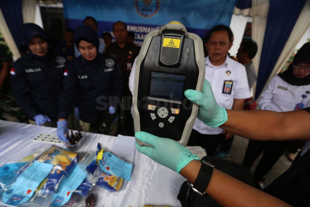 BNN Jatim Musnahkan...
