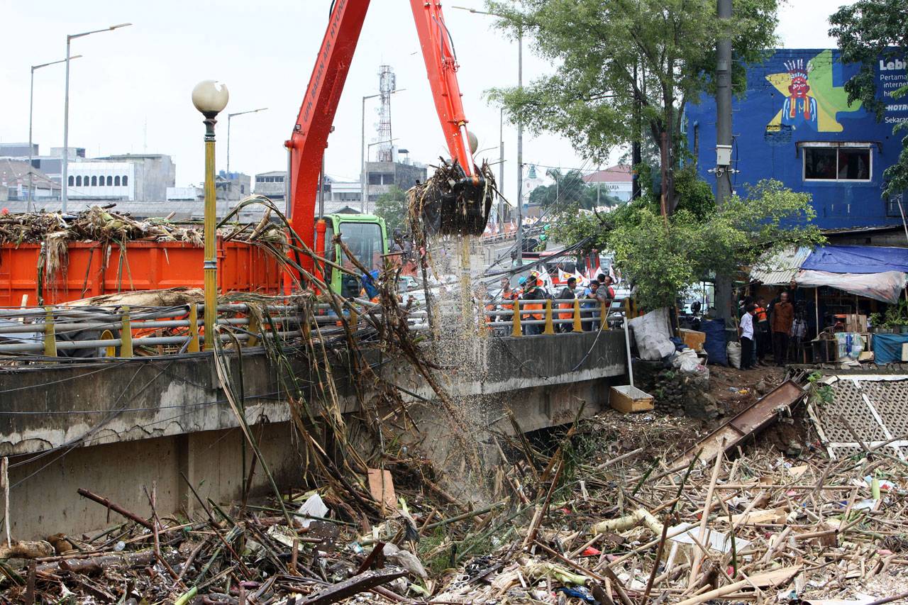 Sampah yang Tersangkut...