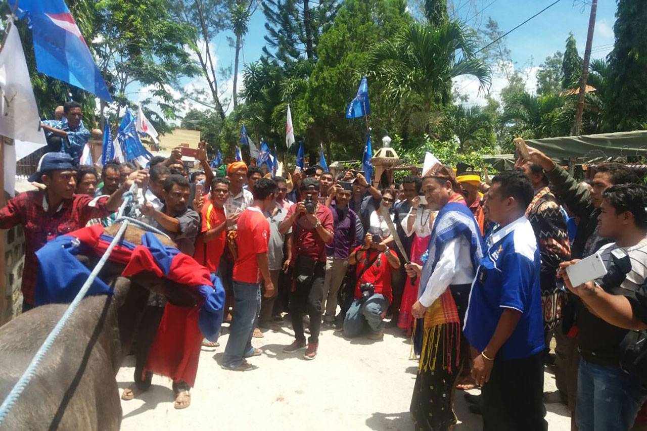 Warga Sumba Gelar Ritual...