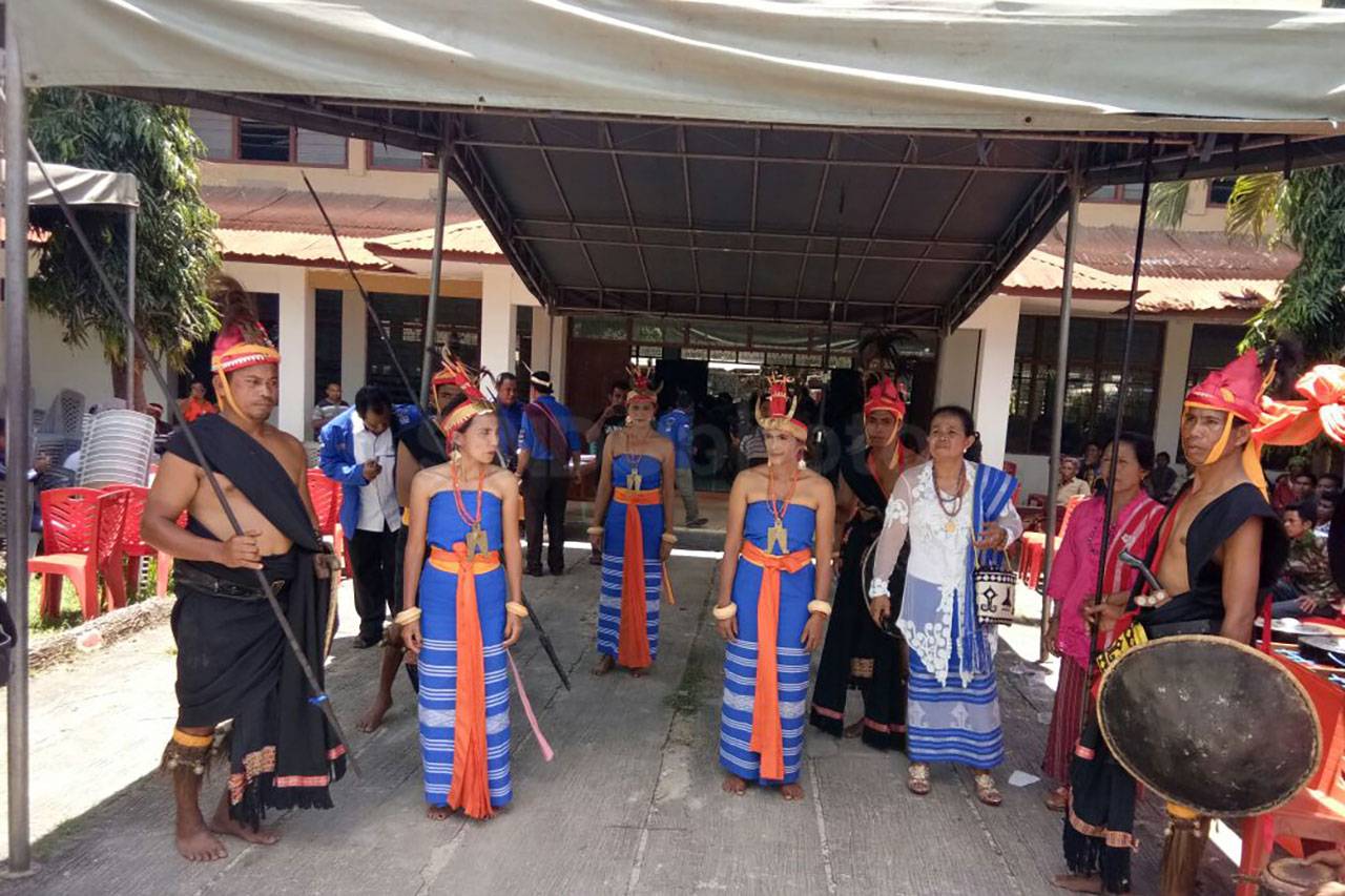 Warga Sumba Gelar Ritual...