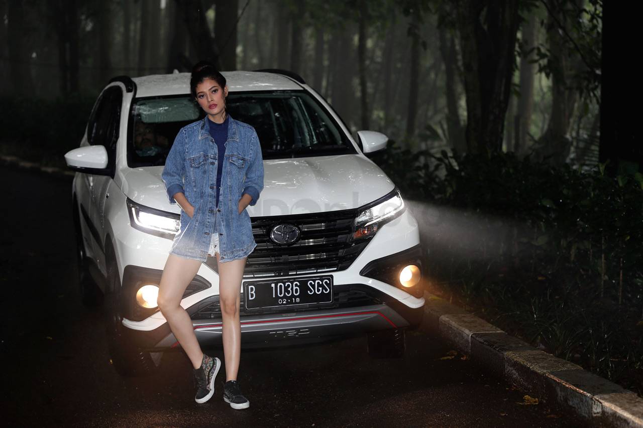 Memotret Toyota All...