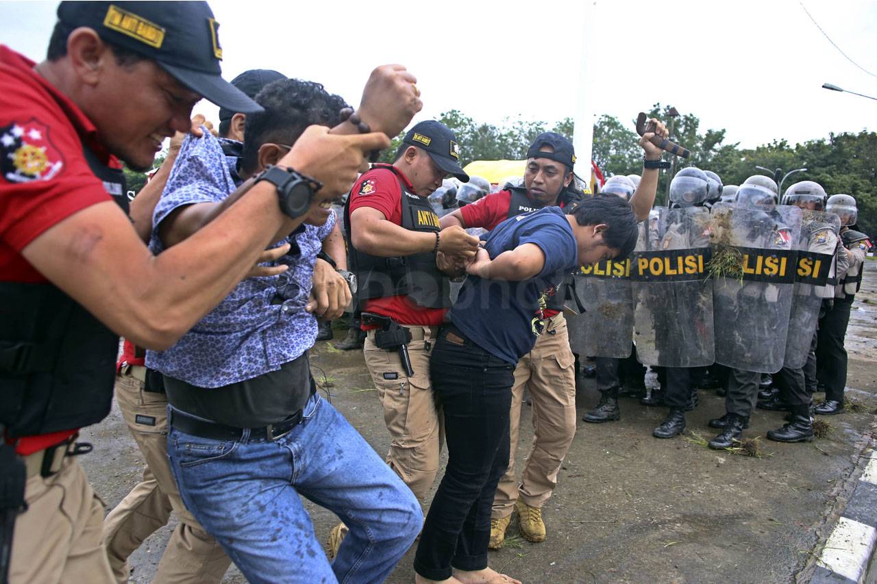 Polisi Gelar Simulasi...